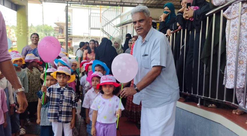  കൊളച്ചേരി പഞ്ചായത്ത് തല പ്രവേശനോത്സവം പള്ളിപ്പറമ്പ് ഗവണ്മെന്റ് എൽ.പി സ്കൂളിൽ നടത്തി
