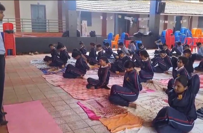  അഞ്ചരക്കണ്ടി ഹയർ സെക്കൻ്ററി സ്കൂളിൽ എൻസിസിയുടെ നേതൃത്വത്തിൽ യോഗാ ദിന പരിപാടി നടന്നു