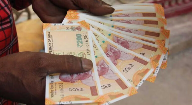  ഈ മാസത്തെ ക്ഷേമ പെന്‍ഷന്‍ വിതരണം ഇന്നു മുതല്‍ ആരംഭിക്കും