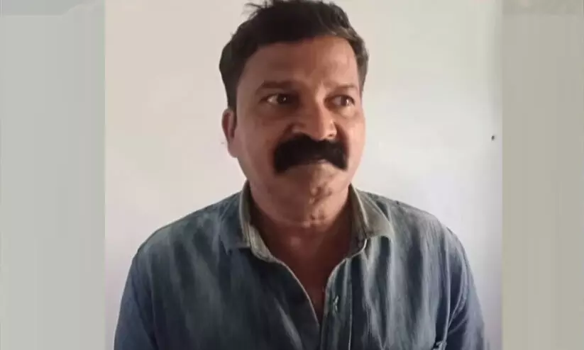  കാസർകോട് കള്ളത്തോക്ക് നിർമാണ കേന്ദ്രത്തിൽ പൊലീസ് റെയ്ഡ്; ഒരാൾ അറസ്റ്റിൽ, രണ്ടുപേർ ഒളിവിൽ