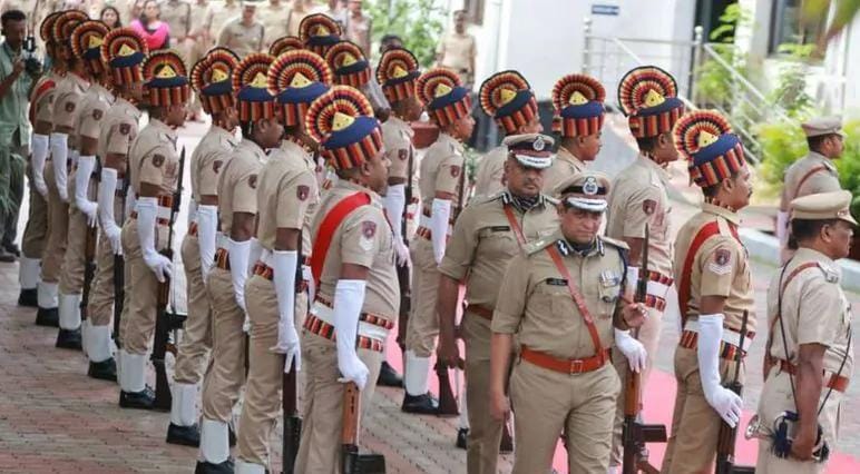  സംസ്ഥാന പൊലീസ് മേധാവിയായി റവാഡ ചന്ദ്രശേഖർ ചുമതലയേറ്റു; ആദ്യപരിപാടി കണ്ണൂരില്‍ അവലോകന യോഗം