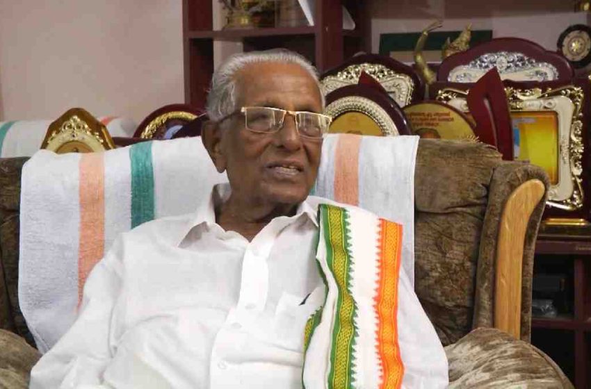  മുതിർന്ന കോൺഗ്രസ് നേതാവും മുൻ മന്ത്രിയുമായ സി.വി.പത്മരാജൻ അന്തരിച്ചു