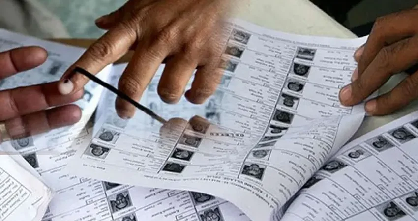  ഈ ​വ​ര്‍ഷം ന​ട​ക്കു​ന്ന ത​ദ്ദേ​ശ തെ​ര​ഞ്ഞെ​ടു​പ്പി​നു​ള്ള ക​ര​ട്​ വോ​ട്ട​ർ പ​ട്ടി​ക സം​സ്ഥാ​ന തെ​ര​ഞ്ഞെ​ടു​പ്പ്​ ക​മീ​ഷ​ൻ പ്ര​സി​ദ്ധീ​ക​രി​ച്ചു