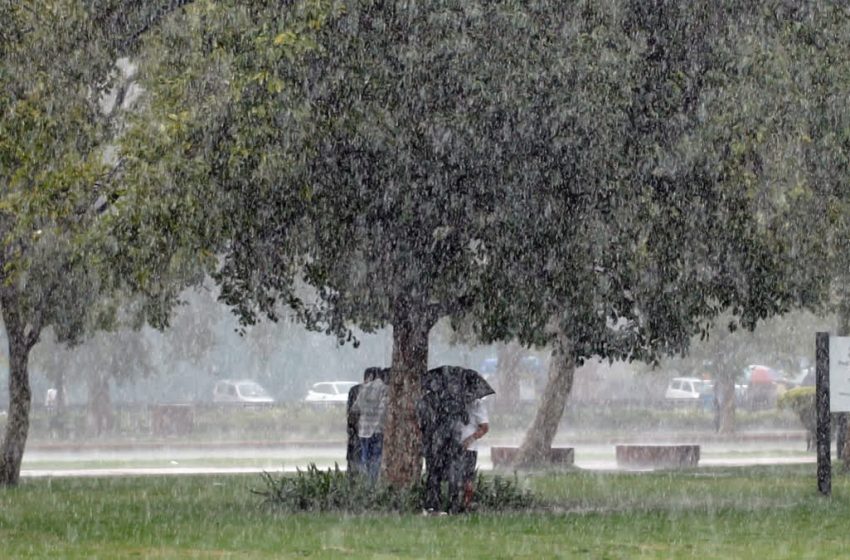  സംസ്ഥാനത്ത് ഒറ്റപ്പെട്ട ശക്തമായ മഴ തുടരും; ഇന്ന് മൂന്ന് ജില്ലകളിൽ ഓറഞ്ച് അലർട്ട്