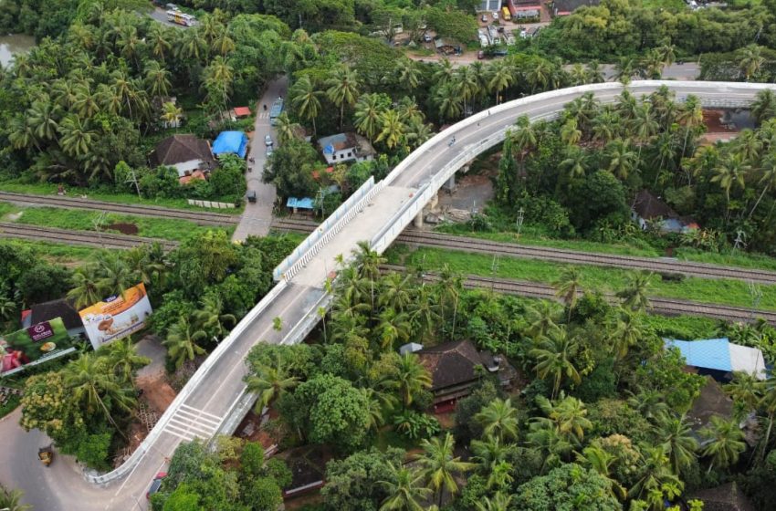  തലശ്ശേരിയെയും ധർമ്മടത്തെയും ബന്ധിപ്പിക്കുന്ന കൊടുവള്ളി മേൽപ്പാലം ആഗസ്റ്റ് 12ന് മുഖ്യമന്ത്രി നാടിന് സമർപ്പിക്കും
