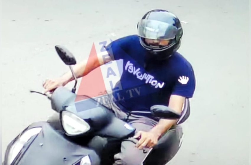 കോടിയേരി ഓണിയൻ സ്കൂളിനടുത്തുള്ള ബാലവാടിക്ക് സമീപം വെച്ച് നടന്ന് പോവുകയായിരുന്ന വിധവയുടെ കഴുത്തിലെ സ്വർണ്ണ മാല കവർന്നു
