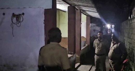  ആലപ്പുഴയില്‍ മദ്യലഹരിയില്‍ മകന്‍ മാതാപിതാക്കളെ കുത്തിക്കൊന്നു; രക്ഷപ്പെട്ട പ്രതിയെ ബാറിൽനിന്ന് പിടികൂടി
