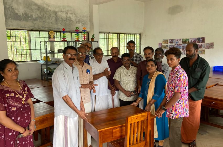  ആന്തൂർ നഗരസഭ എസ് സി വിദ്യാർത്ഥികൾക്ക് പഠനോപകരണങ്ങൾ വിതരം നടത്തി