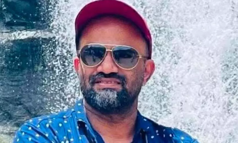  നിയമസഭയില്‍ ഓണാഘോഷത്തിനിടെ ജീവനക്കാരൻ കുഴഞ്ഞുവീണ് മരിച്ചു