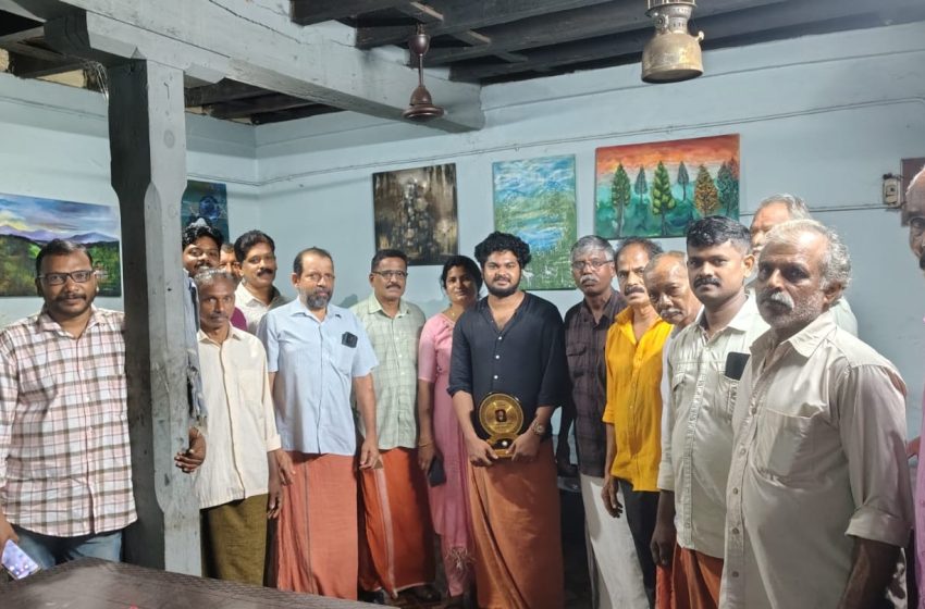 M B B S പരീക്ഷയിൽ ഉന്നതവിജയം കരസ്ഥമാക്കിയ അയോത്തുംചാൽ സ്വദേശിക്ക് ആദരവ്