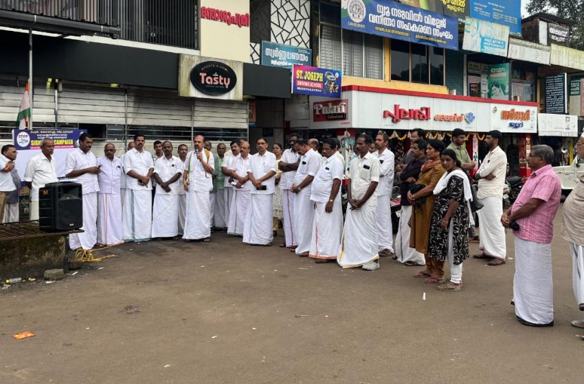  ഇരിക്കാൻ പറഞ്ഞാൽ കിടക്കുന്നവരായി തെരഞ്ഞെടുപ്പ് കമ്മിഷൻ മാറി; സോണി സെബാസ്റ്റ്യൻ