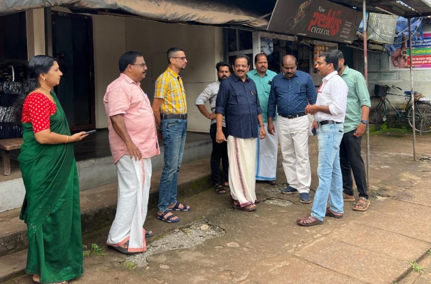  പയ്യന്നൂർ സെൻട്രൽ ബസാർ ജംഗ്ഷൻ നവീകരണം നടപടികൾ പുരോഗമിക്കുന്നു