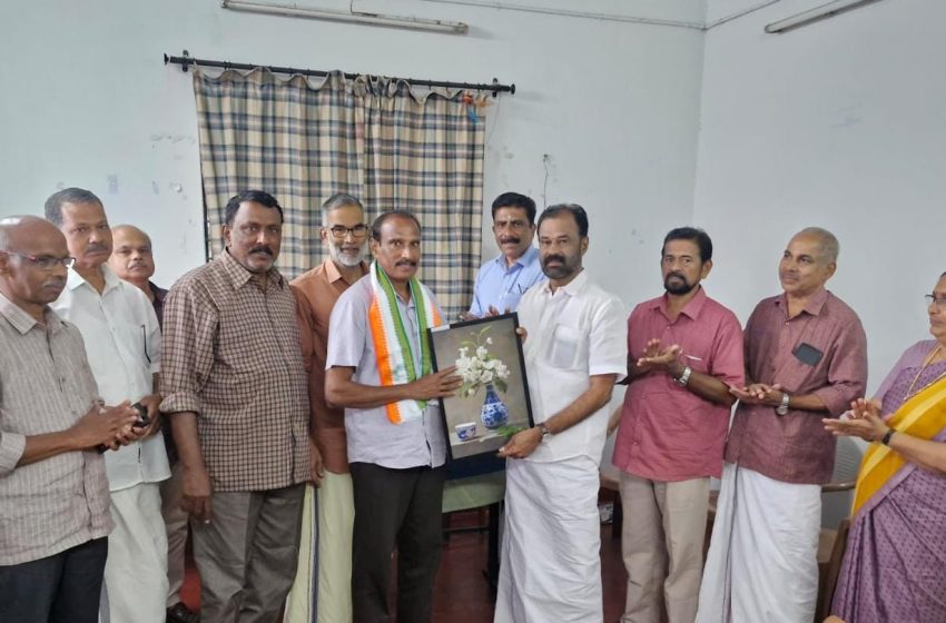  കെവി കുഞ്ഞിരാമാൻ മാസ്റ്ററെ അധ്യാപക സുഹൃദ് വേദി  ആദരിച്ചു