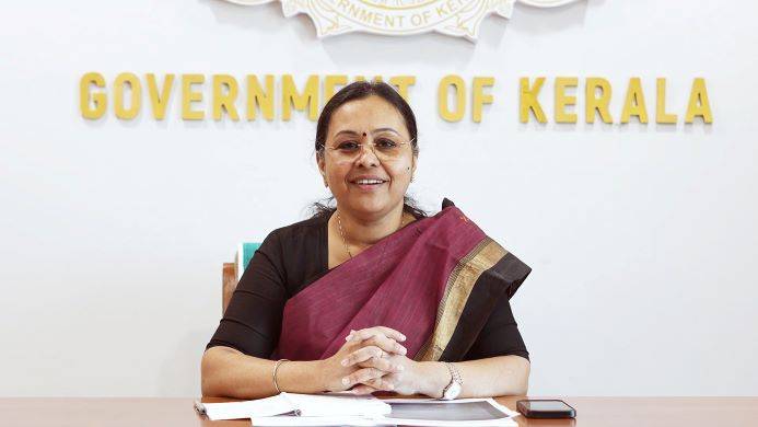  അതിദരിദ്രര്‍ക്ക് ആരോഗ്യവകുപ്പിന്റെ വാതില്‍പ്പടി സേവനങ്ങള്‍ ഉറപ്പാക്കുമെന്ന് ആരോഗ്യ വകുപ്പ് മന്ത്രി വീണാ ജോര്‍ജ്