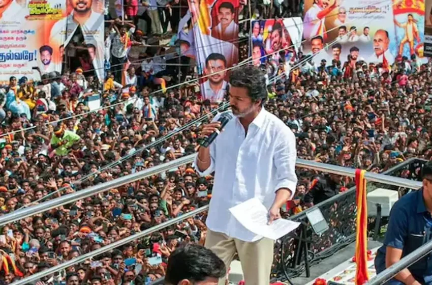  ക​രൂ​രി​ൽ ടി.​വി.​കെ യു​ടെ റാലിക്കി​ടെ തി​ക്കും തി​ര​ക്കി​ലും​പെ​ട്ട് മ​രി​ച്ച​വ​രു​ടെ എ​ണ്ണം 41 ആ​യി ഉയർന്നു