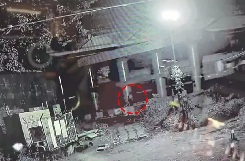  എറണാകുളത്ത് ട്രെയിനിനു നേരെ കല്ലെറിഞ്ഞ കേസിൽ രണ്ട് പ്ലസ് വൺ വിദ്യാർഥികൾ പിടിയിൽ