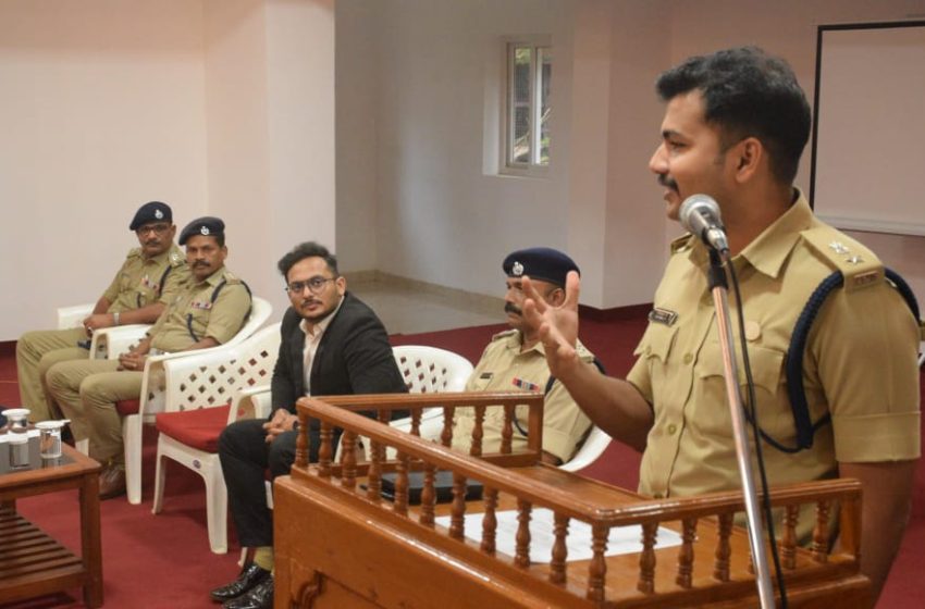  കണ്ണൂർ റേഞ്ചിലെ പോലീസ് ഉദ്യോഗസ്ഥർക്കായി പുതിയ ക്രിമിനൽ നിയമങ്ങളെക്കുറിച്ചുള്ള മാസ്റ്റർ ട്രെയിനിങ് ക്ലാസ്സ്‌  സംഘടിപ്പിച്ചു