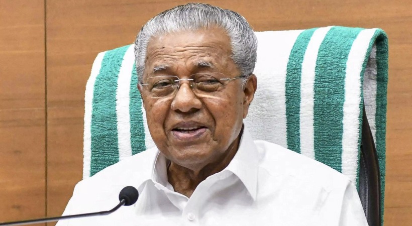  ക്ഷേമപെന്‍ഷന്‍ 1,600ല്‍ നിന്നും 400 രൂപ കൂട്ടി രണ്ടായിരം രൂപയാക്കി; പാവപ്പെട്ട   സ്ത്രീകള്‍ക്ക് പ്രതിമാസം ആയിരം രൂപ