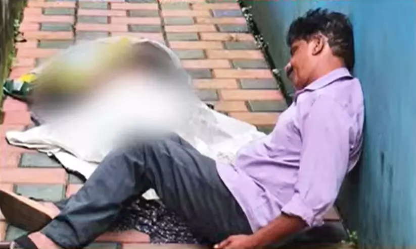  തേവര കോന്തുരുത്തിയിൽ സ്ത്രീയുടെ മൃതദേഹം ചാക്ക് കൊണ്ട് മൂടിയ നിലയിൽ കണ്ടെത്തിയ സംഭവം  കൊലപാതകം