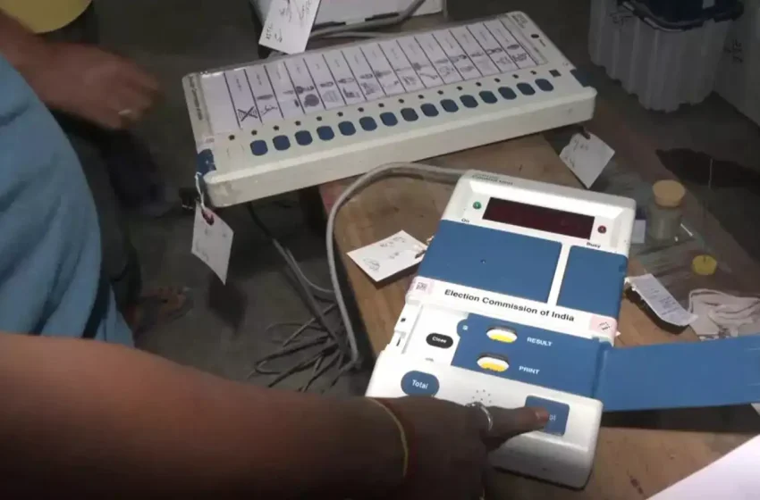  കാസർകോട് ജില്ലാപഞ്ചായത്തിലെ ബേക്കൽ ഡിവിഷനിലെയും പുത്തിഗെ ഡിവിഷനിലെയും റീകൗണ്ടിങ് ഇന്ന് നടക്കും