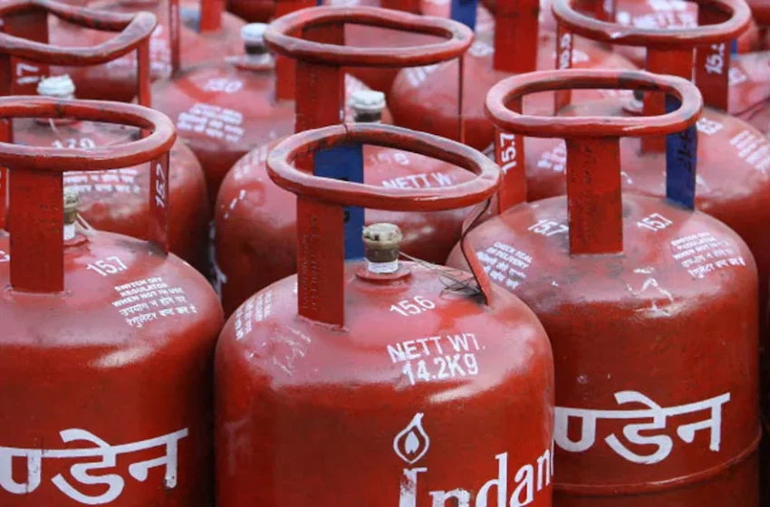  പാചകവാതക വില സിലിണ്ടറിന്റെ വീണ്ടും കുറച്ചു; വാണിജ്യാവശ്യത്തിനുള്ള സിലിണ്ടറിന് 10 രൂപയാണ് കുറച്ചത്