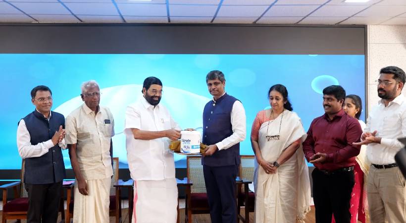  റബ്ബർ പാലിൽ നിന്നും പെയിന്റ് ഉണ്ടാക്കുന്ന സാങ്കേതിക വിദ്യയുമായി കേരള പെയിന്റ്