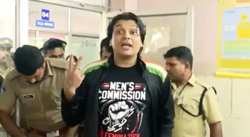  സൈബര്‍ അധിക്ഷേപ കേസില്‍ റിമാന്‍ഡിലായ രാഹുല്‍ ഈശ്വര്‍ ജയിലില്‍ നിരാഹാര സമരത്തില്‍