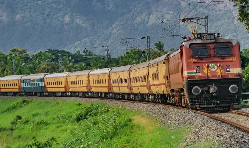  ക്രിസ്‌മസ്‌ പുതുവർഷ തിരക്ക്‌ പരിഗണിച്ച്‌ ബംഗളൂരു– കണ്ണൂർ സ്‌പെഷ്യൽ ട്രെയിൻ ഇന്ന്‌