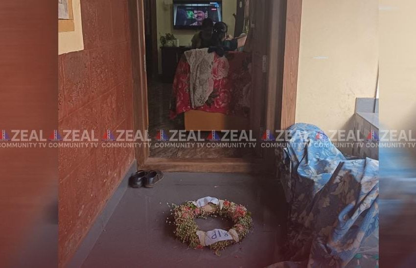  യൂത്ത് കോണ്‍ഗ്രസ് സംസ്ഥാന ജനറൽ സെക്രട്ടറി വി.രാഹുലിന്റെ വീട്ടില്‍ റീത്ത് വെച്ചു