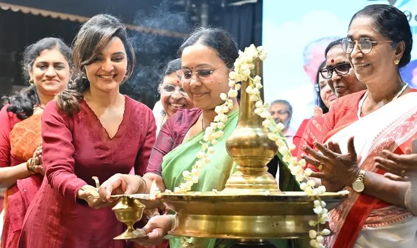  കേരള വനിതാ കമ്മീഷൻ സംഘടിപ്പിക്കുന്ന ‘പറന്നുയരാം കരുത്തോടെ’ സംസ്ഥാനതല ക്യാമ്പയിന്റെ ഉദ്ഘാടന നടന്നു