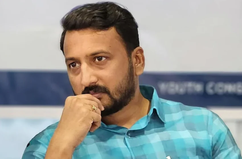  ബലാത്സംഗ-ഭ്രൂണഹത്യ കേസ്; രാഹുൽ മാങ്കൂട്ടത്തിന്റെ മുൻകൂർ ജാമ്യാപേക്ഷ ഇന്ന് ഹൈക്കോടതി പരിഗണിക്കും