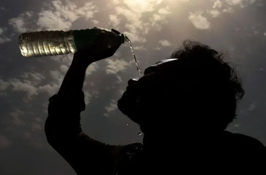  സംസ്ഥാനത്ത് പകൽ സമയത്തെ താപനിലയിൽ ഗണ്യമായ വർധന രേഖപ്പെടുത്തുന്നുണ്ടെന്ന് കാലാവസ്ഥ വകുപ്പ്