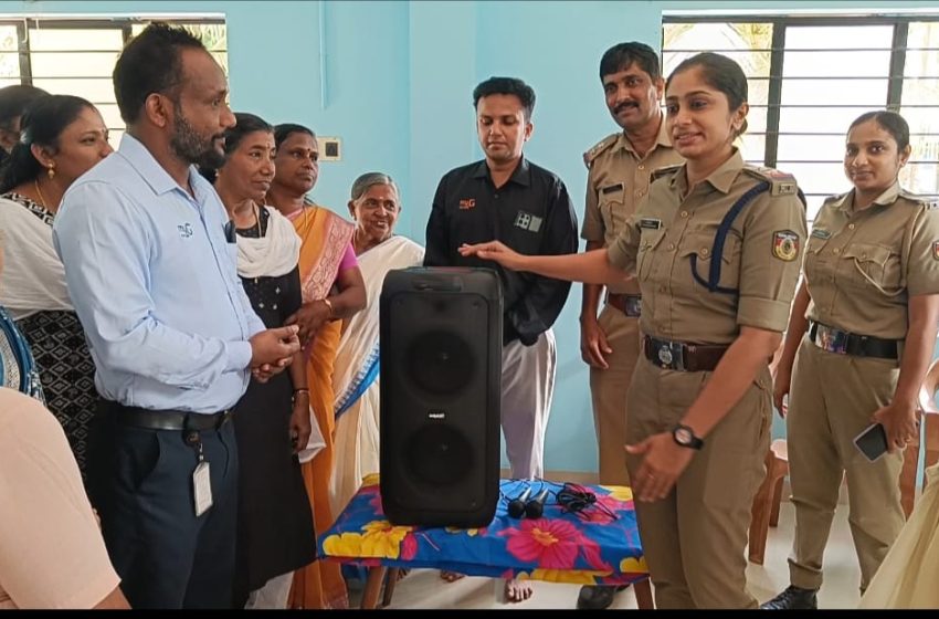  വയോജനങ്ങൾക്കായി തലശ്ശേരി ജനമൈത്രി പോലീസും മൈജി ഫ്യൂച്ചറും കൈകോർത്തു; സായം പ്രഭാ ഹോമിലേക്ക് സൗണ്ട് സിസ്റ്റം കൈമാറി