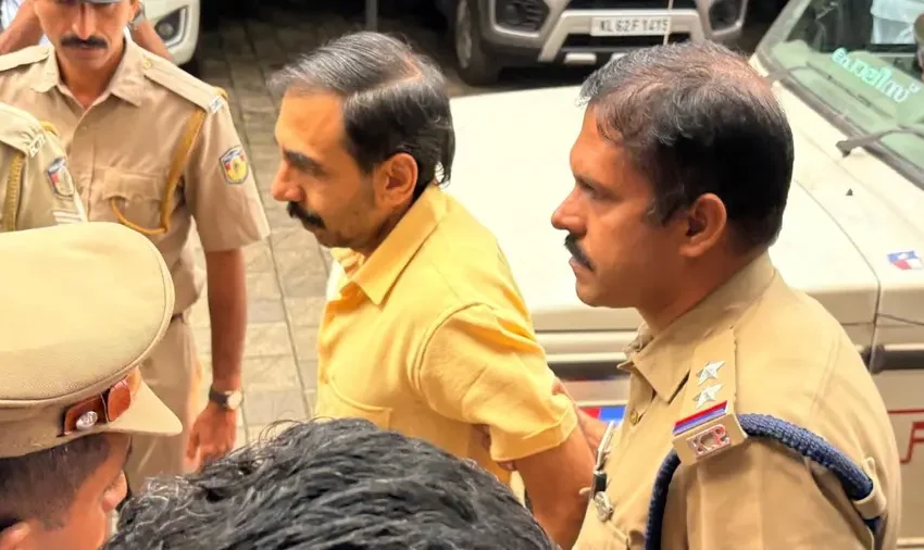  സ്വർണം അപഹരിച്ച കേസിൽ മുഖ്യപ്രതി ഉണ്ണിക്കൃഷ്‌ണൻ പോറ്റിയുടെ ജാമ്യഹർജിയിൽ വിധി ഇന്ന്‌
