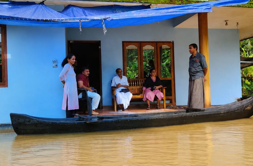  കോൾത്തുരുത്തിയിൽ ജനപ്രതിനിധികളും ഉദ്യോഗസ്ഥരും സന്ദർശനം നടത്തി