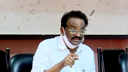  മാസപ്പടി കേസിൽ ധൈര്യമുണ്ടെങ്കിൽ എഫ്ഐആർ ഇടാൻ സർക്കാരിനെ വെല്ലുവിളിക്കുന്നുവെന്ന് സിപിഎം കേന്ദ്രകമ്മിറ്റി അം​ഗം എകെ ബാലൻ