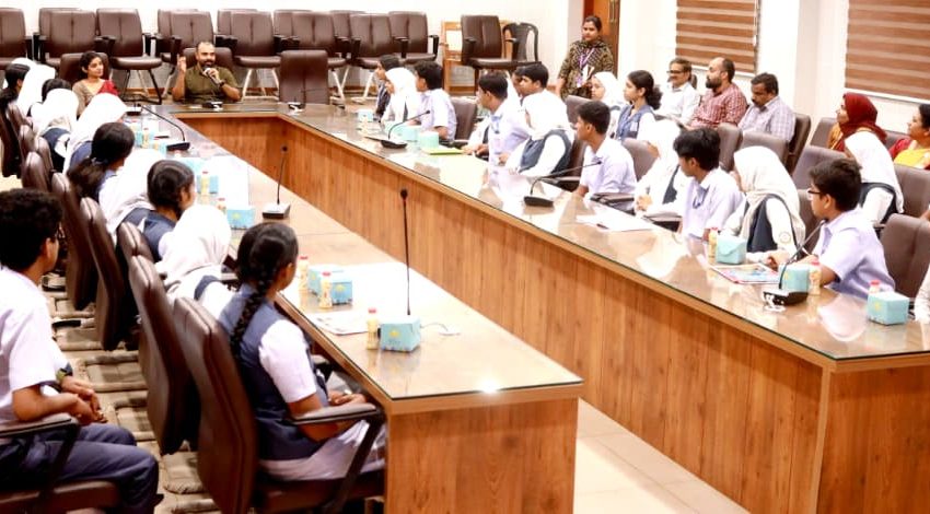 കുട്ടികളുടെ യാത്രാപ്രശ്നങ്ങള്‍ പരിഹരിക്കും: ജില്ലാ കലക്ടര്‍